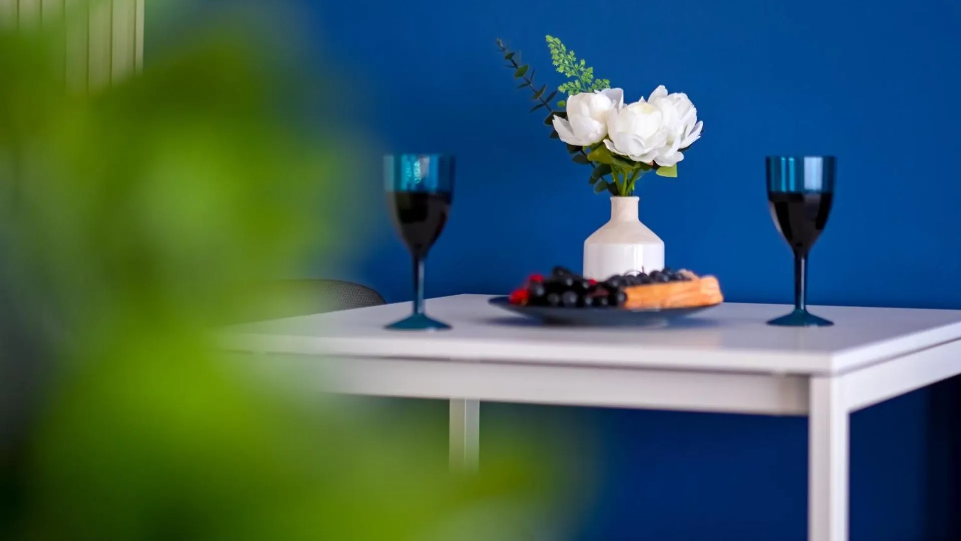Apartment Urban Elegance - Stylish Central Accommodation Bucharest Romania