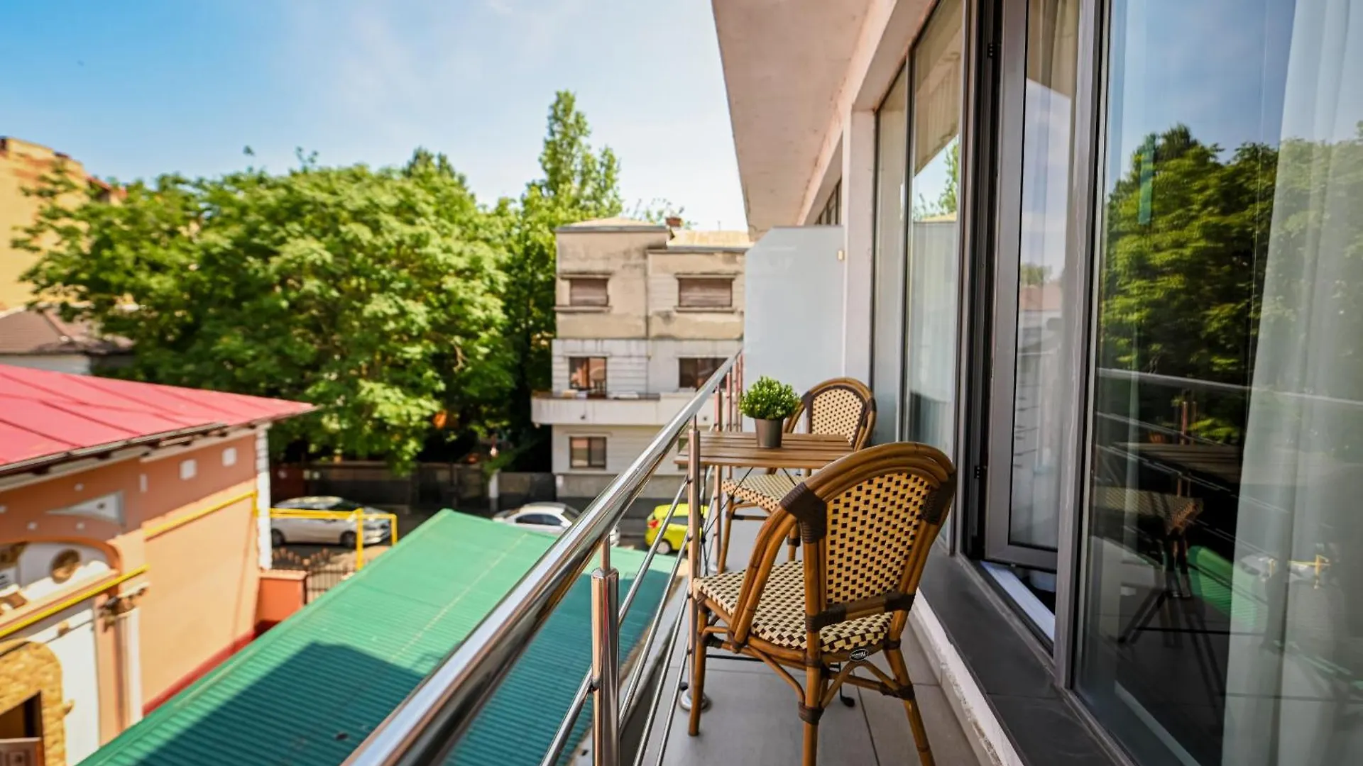 Urban Elegance - Stylish Central Accommodation Bucharest 0*,