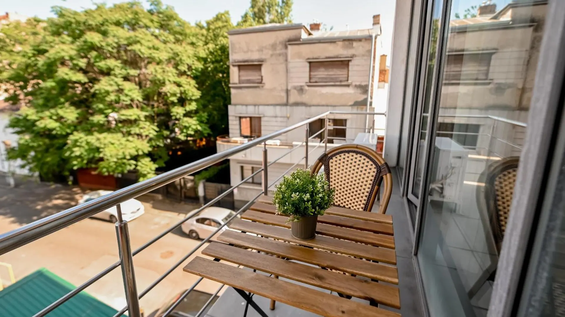 Apartment Urban Elegance - Stylish Central Accommodation Bucharest