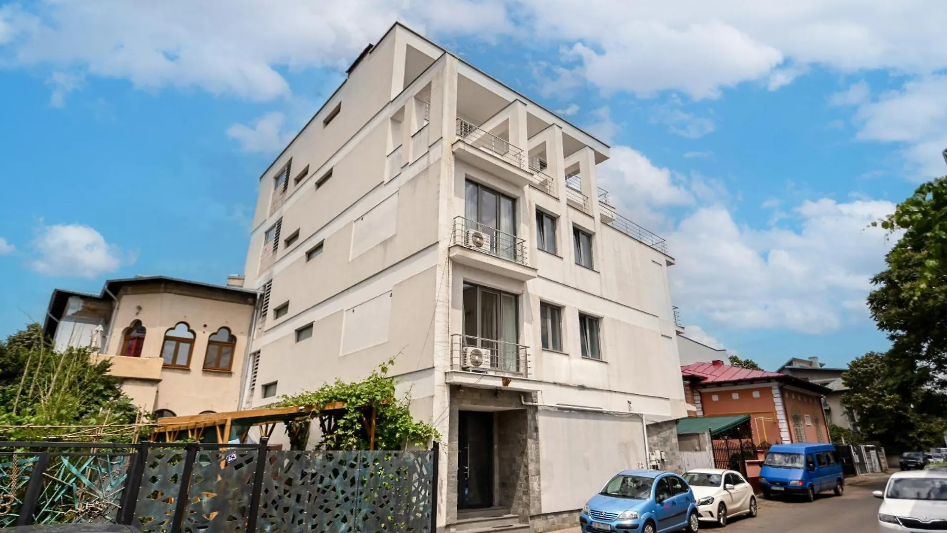 Apartament Urban Elegance - Stylish Central Accommodation Bucureşti