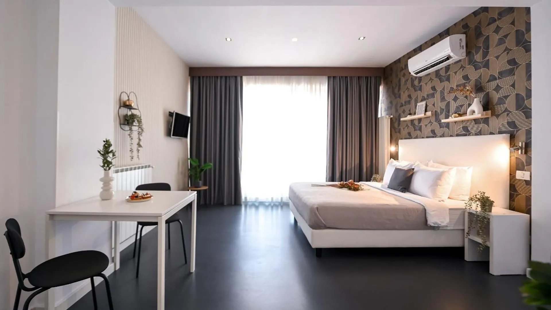 Urban Elegance - Stylish Central Accommodation Bucureşti 0*,  România