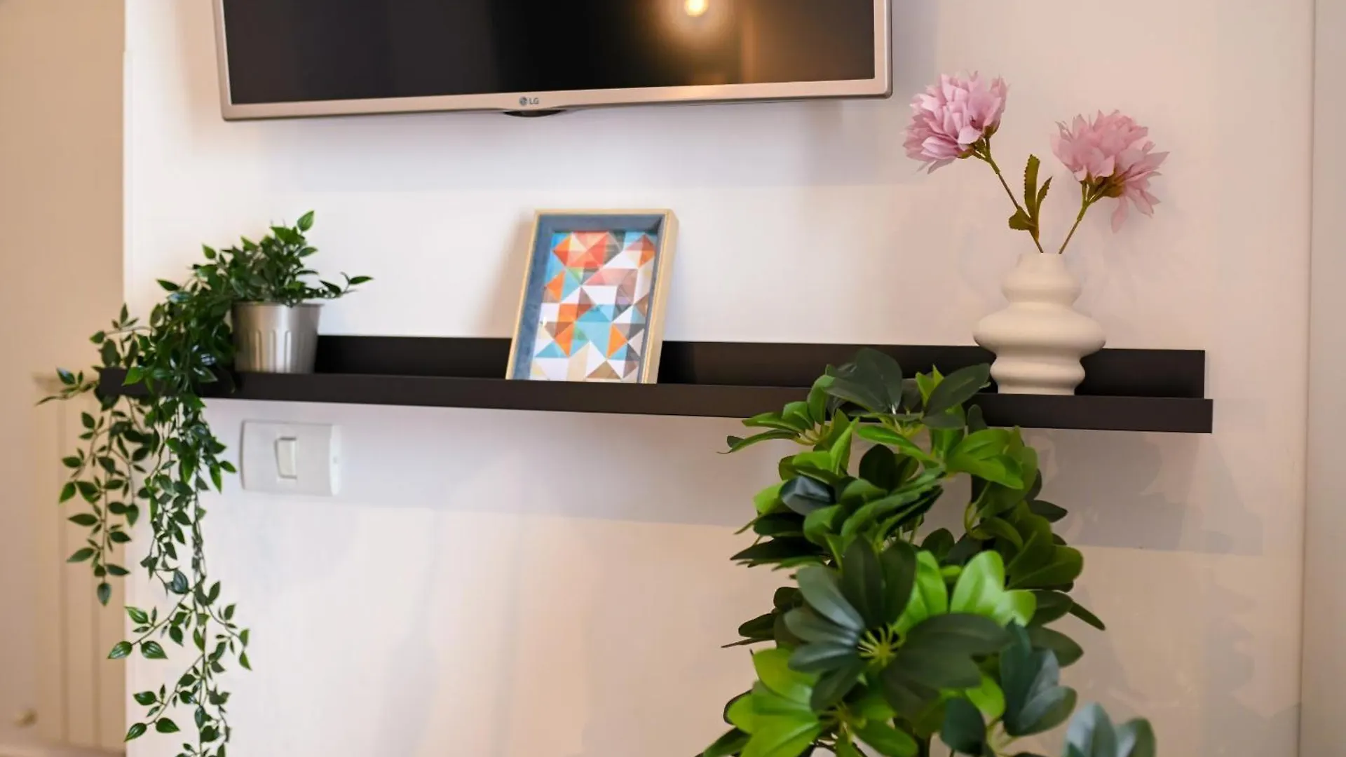 Apartament Urban Elegance - Stylish Central Accommodation Bucureşti