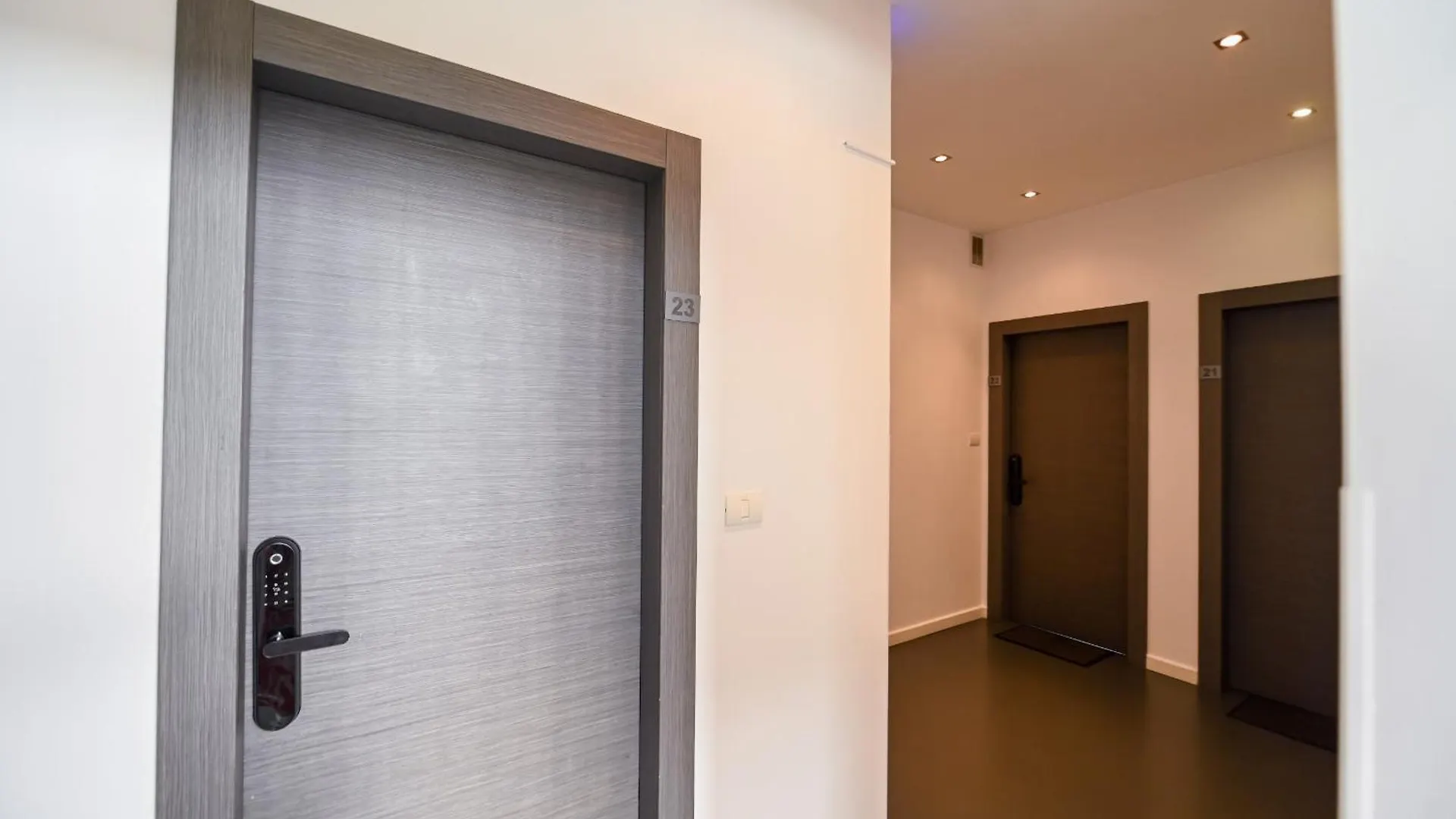 Urban Elegance - Stylish Central Accommodation Bucureşti