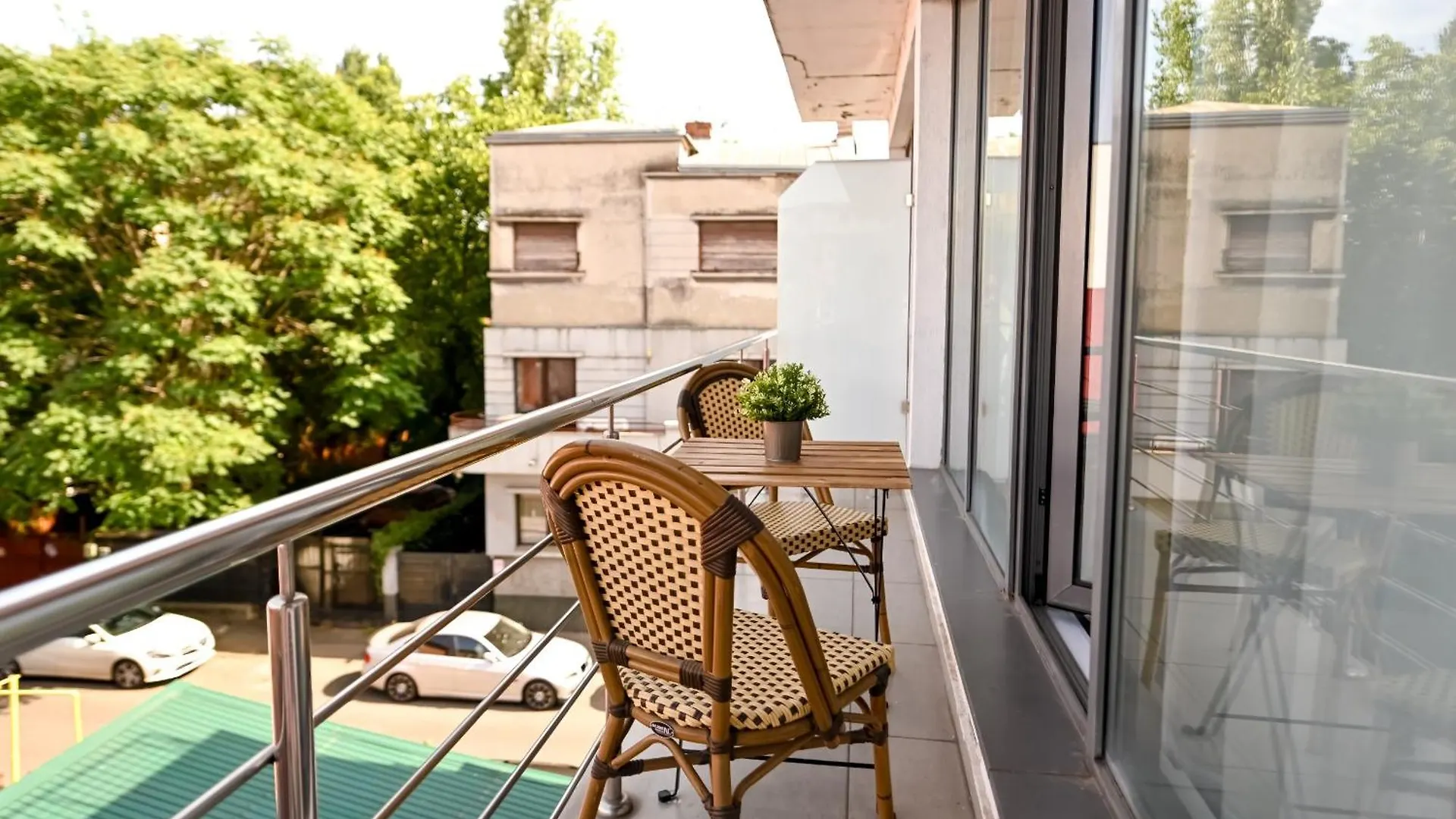 Urban Elegance - Stylish Central Accommodation Bucharest 0*,