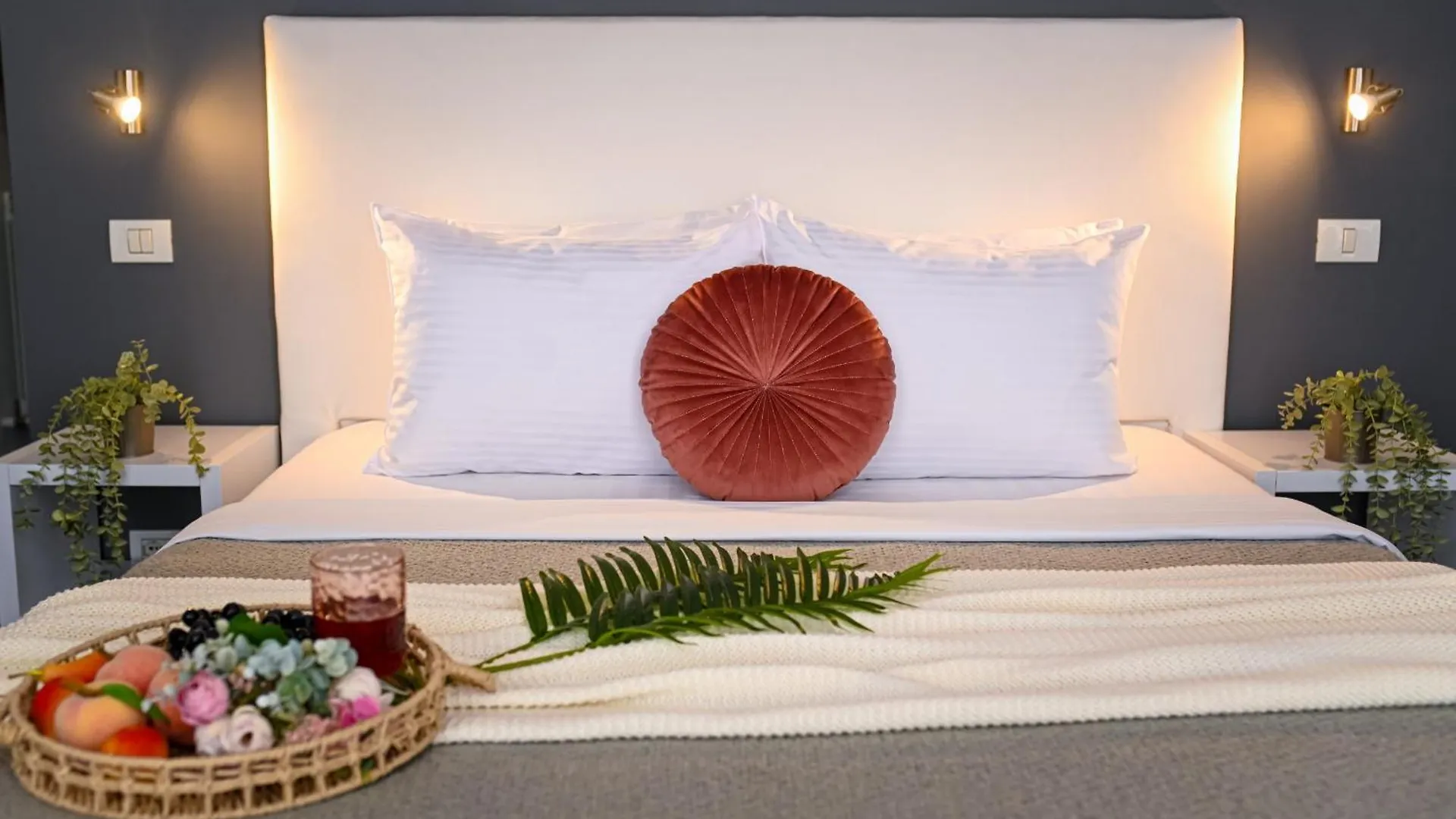 Urban Elegance - Stylish Central Accommodation Bucureşti 0*,