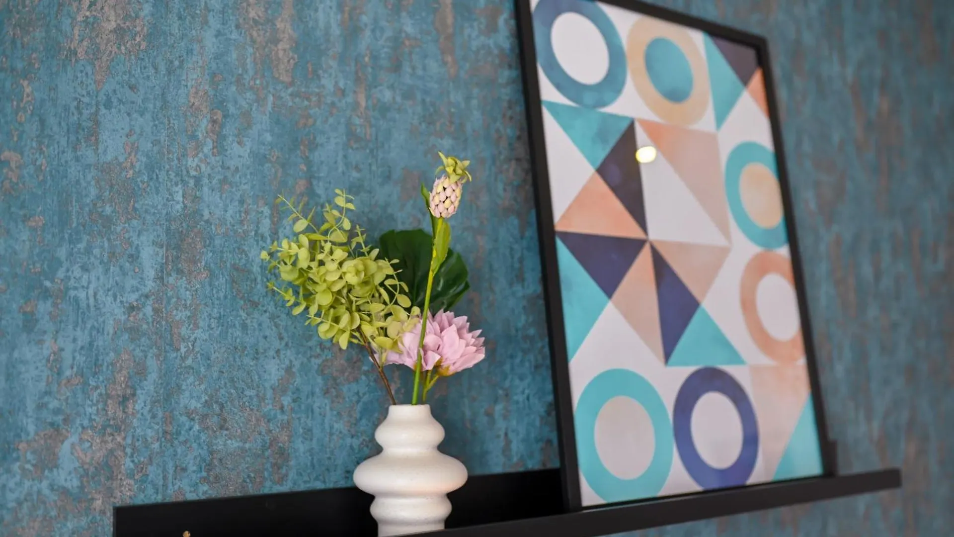 Urban Elegance - Stylish Central Accommodation 부쿠레슈티 아파트